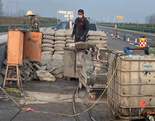 轮台高速公路高压注浆